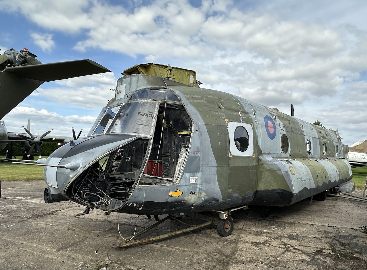 03.08.24 DTEP Chinook ZA717 Newark Air Museum 8203