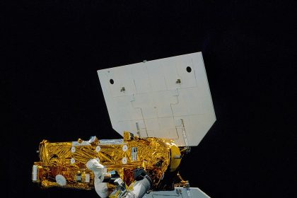 1054px Earth Radiation Budget Satellite