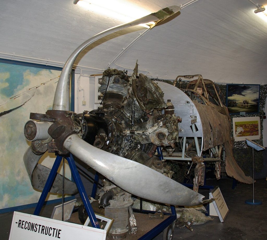 1202px Aalsmeer Museum CRASH 40 45 007