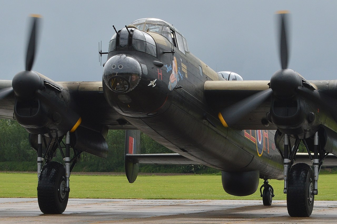 1280px Avro Lancaster B.VII NX611 G ASXX 19404581106