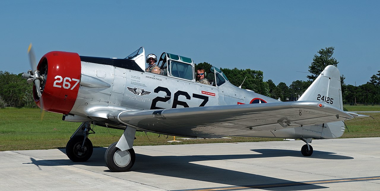 1280px North American T 6 Texan Nella 07