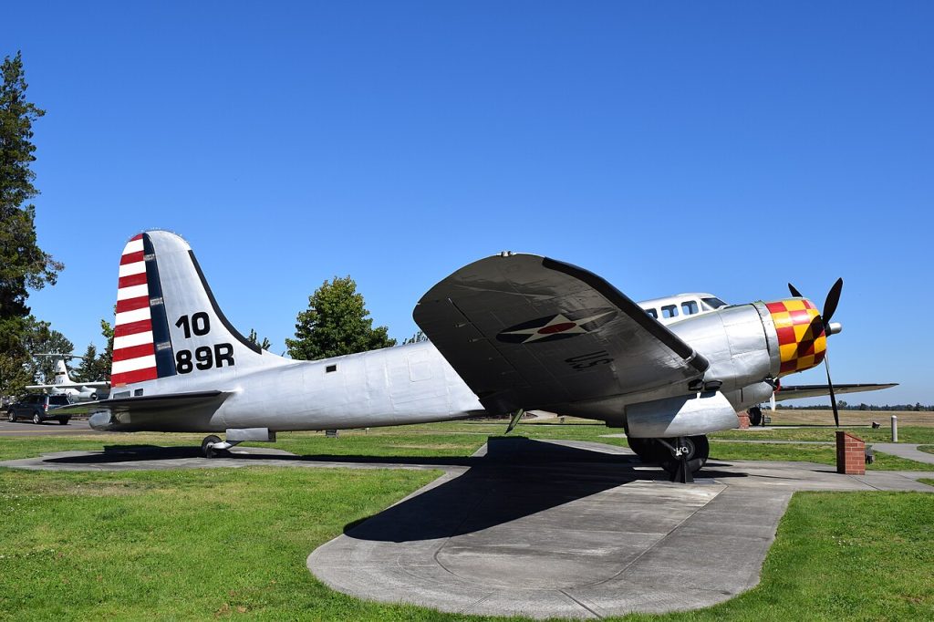 Today In Aviation History: First Flight of the Douglas B-23 Dragon 13 1280px b 23 dragon side