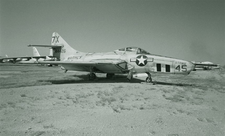 Grumman F-9F Cougar