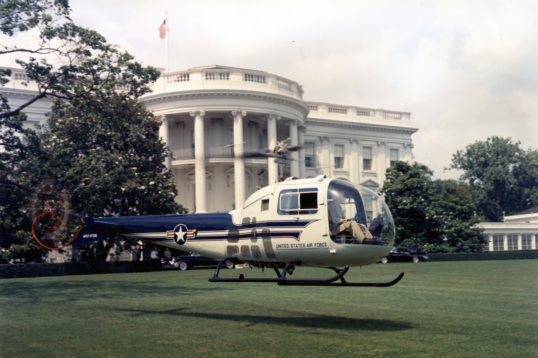 Nixon's VH-3A Sea King Returns to March Field Air Museum for Restoration 11 151001 f dw547 009