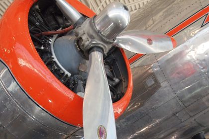 1920px Engine of Douglas DC 3