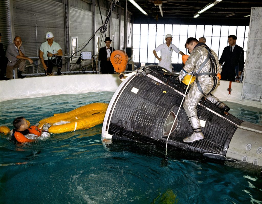 Today In Aviation History: Launch of Gemini III 11 1920px Gemini water egress training GPN 2006 000029