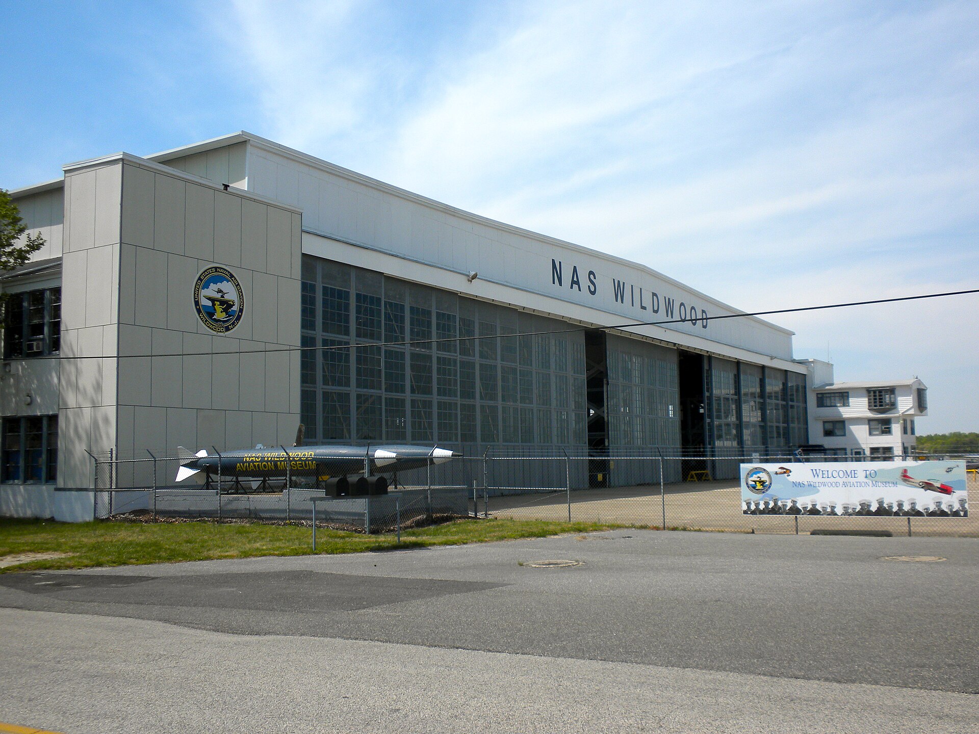 AVENUE アベニュー AIRBASE 35000¥ Joint Base Pearl Harbor-Hickam Passenger Terminal