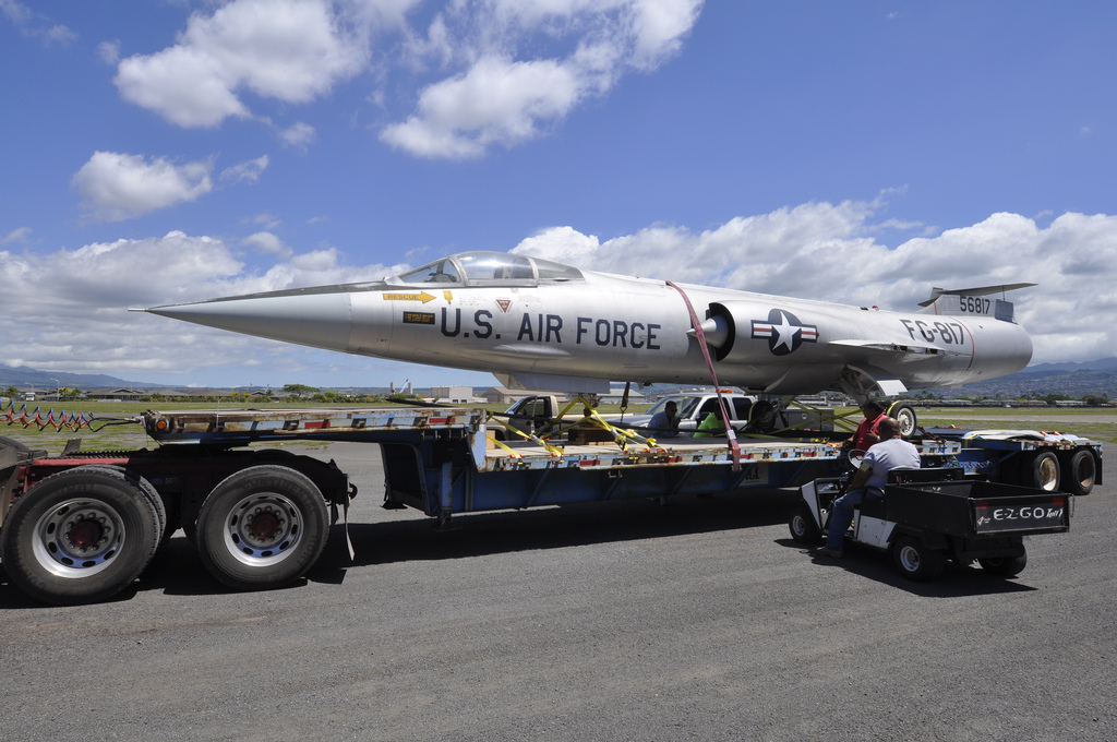 Lockheed F-104A Arrives. (Image Credit: Pacific Aviation Museum)