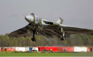Avro Vulcan XH558 takes off on its first flight after restoration in 2007 (Image Credit: Vulcan to the Sky Trust)