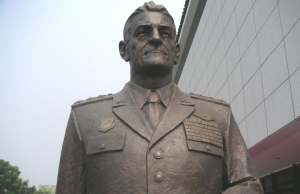 Statue of national hero Chennault... in China (Image Credit: Chennault Aviation and Military Museum)