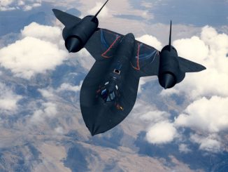 Lockheed SR 71 Flying