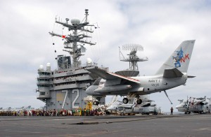 S-3B Viking "Navy One" landing on the USS Abraham Lincoln (CVN 72) on May 1, 2003