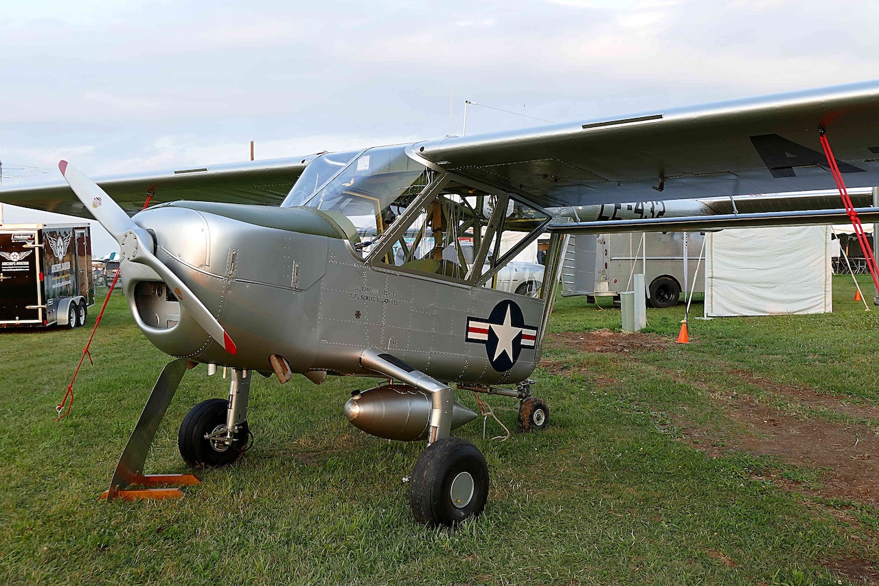 2560px Boeing YL 15 three quarter view