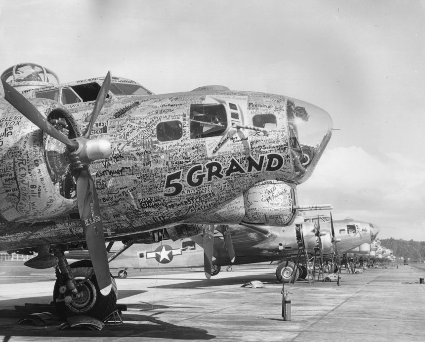 3 B 17G Five Grand Nose on ramp