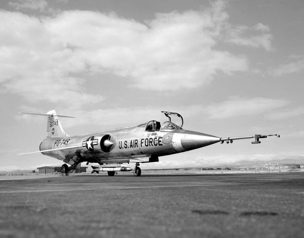 Flight Test Files: Lockheed F-104 Starfighter - Mastering the Aerodynamics of the Razor-Thin Wing 14 306509main E 6511 full