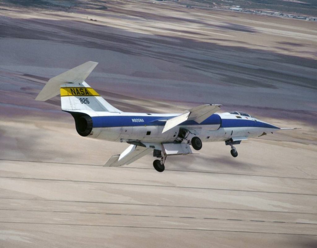 Flight Test Files: Lockheed F-104 Starfighter - Mastering the Aerodynamics of the Razor-Thin Wing 17 306753main EC92 03161 4 full