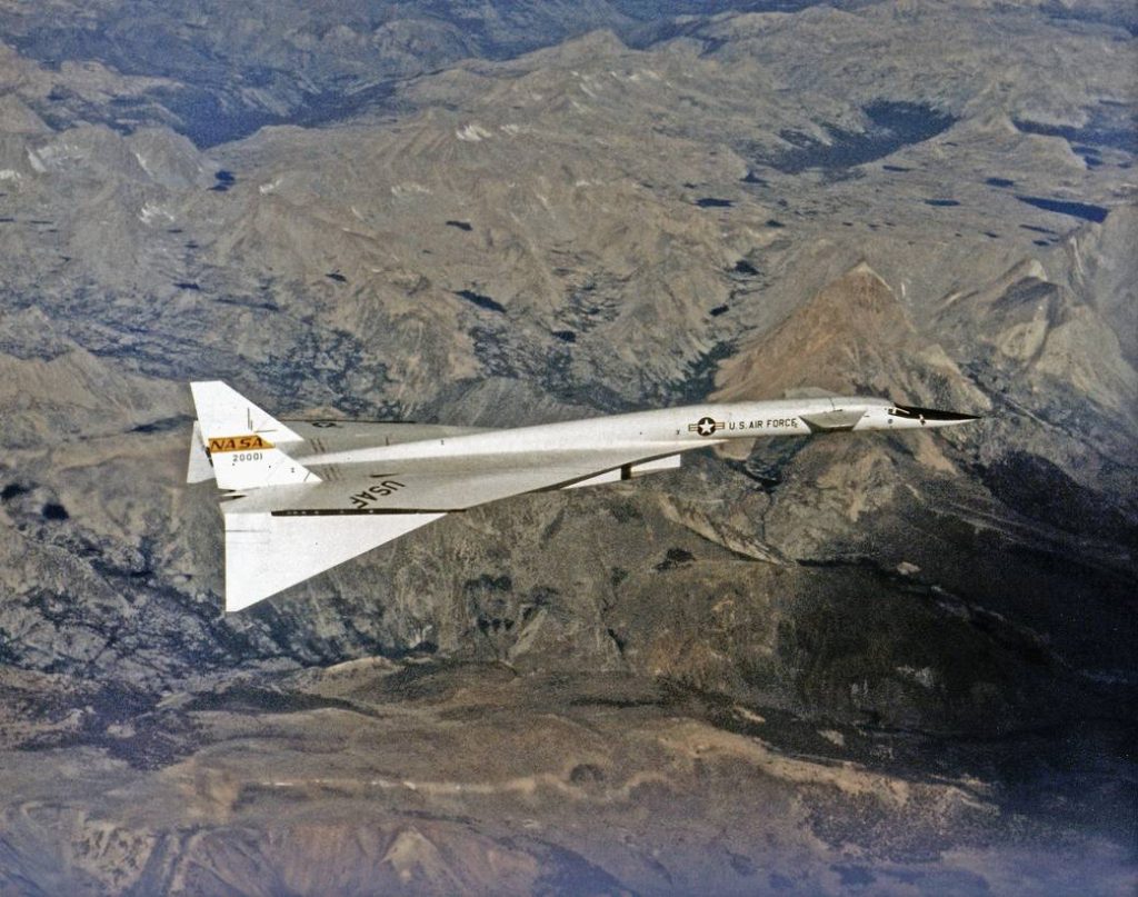 Flight Test Files: XB-70 Valkyrie – Riding the Shockwave at Mach 3 16 359296main EC68 2131 full
