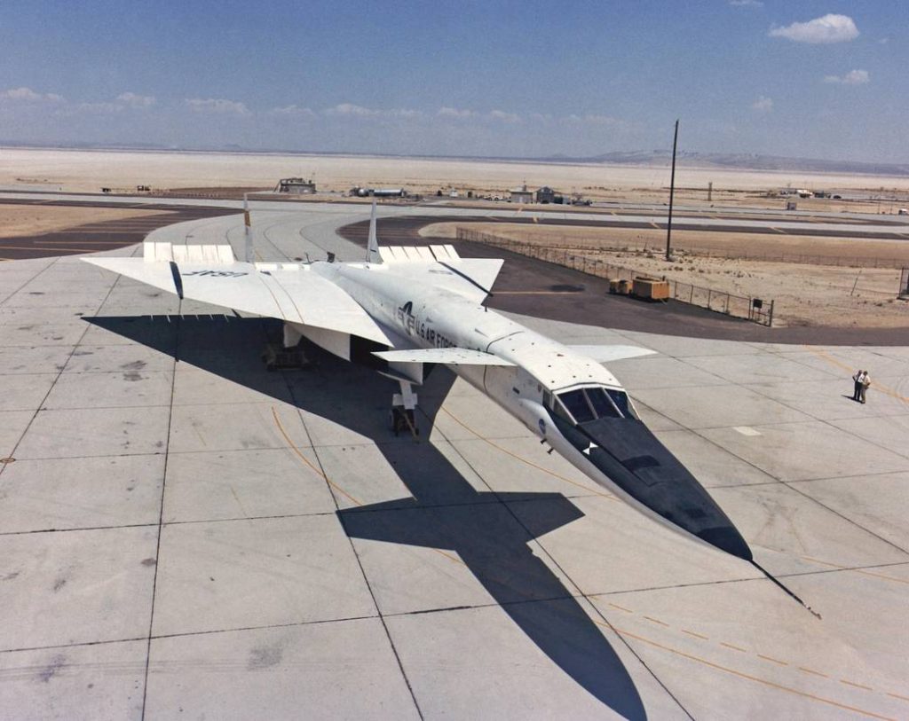 Flight Test Files: XB-70 Valkyrie – Riding the Shockwave at Mach 3 21 359332main ECN 1814 full
