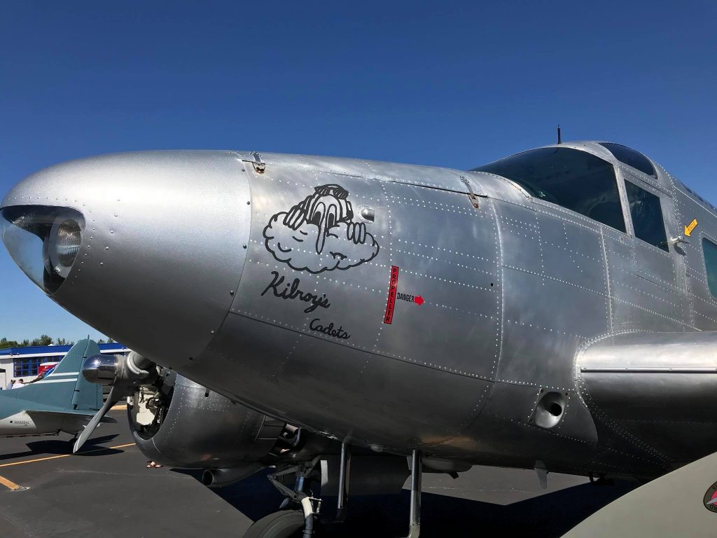 Randy's Vintage Profiles: Beechcraft Model E18S "Kilroy's Cadets" 23 38454101 2220368874657424 4955591866658586624 n