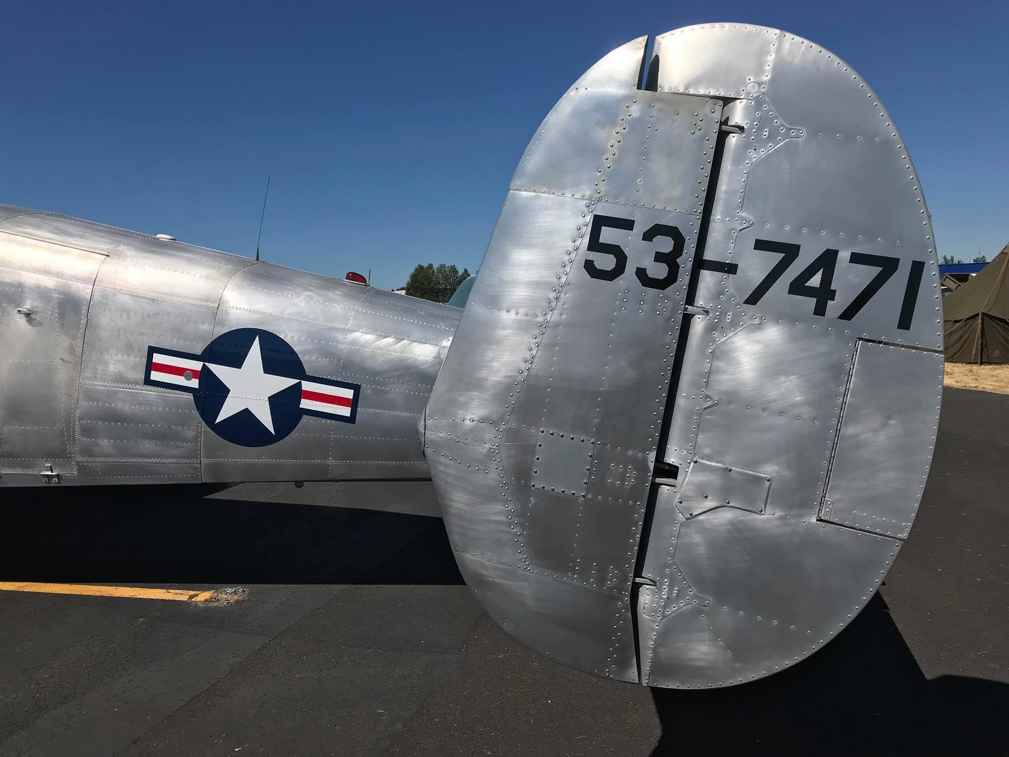 Randy's Vintage Profiles: Beechcraft Model E18S "Kilroy's Cadets" 17 38508702 2220369117990733 4100516323870638080 n