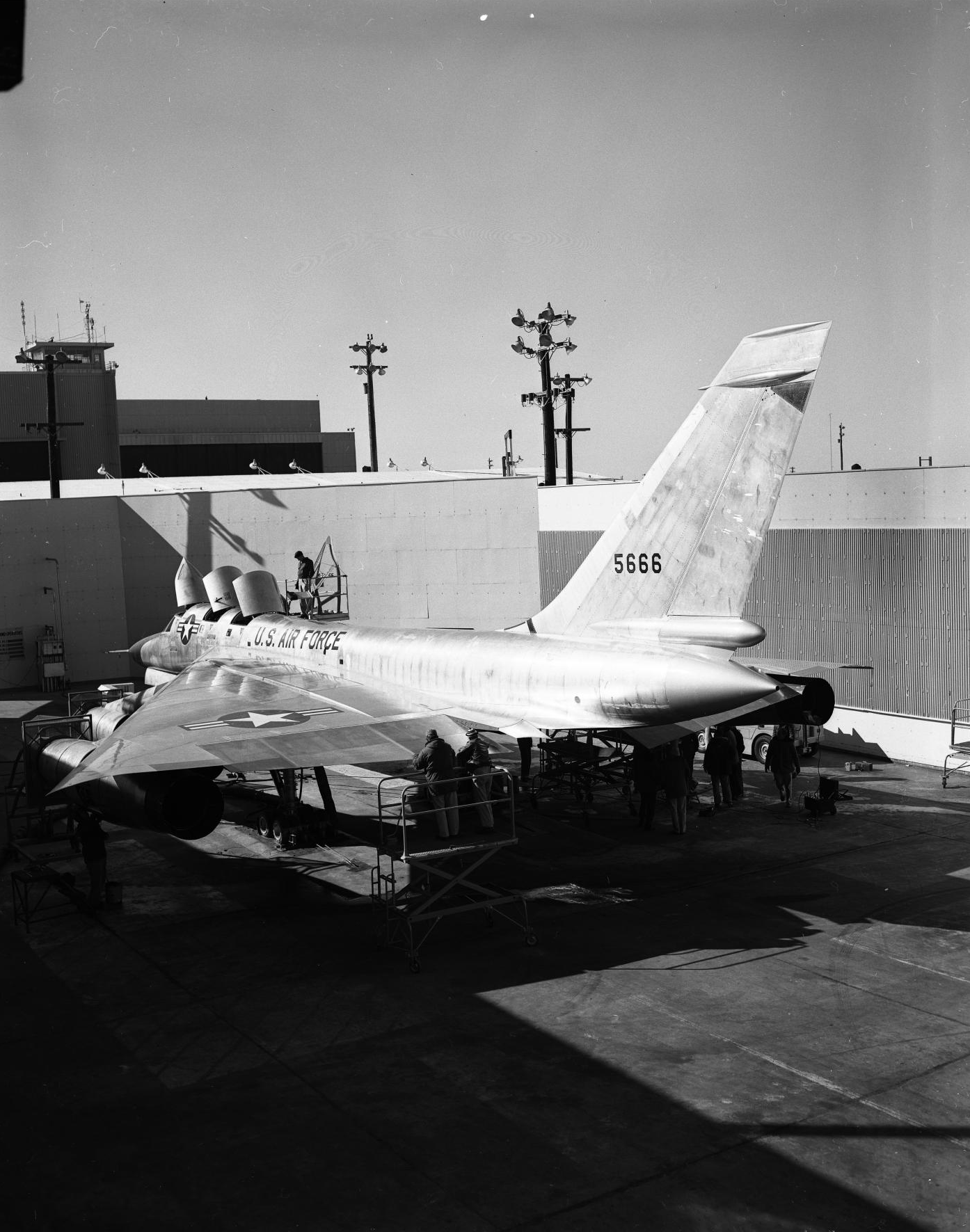Hustlin’ Hustlers: The Surviving Examples of the Convair B-58 Hustler 25 55 0666 Hot Ramp Tests