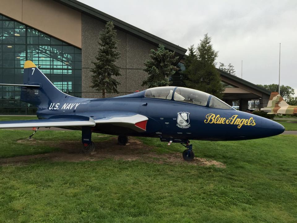 Randy's Warbird Profiles: Grumman TF-9J Cougar - Vintage Aviation News