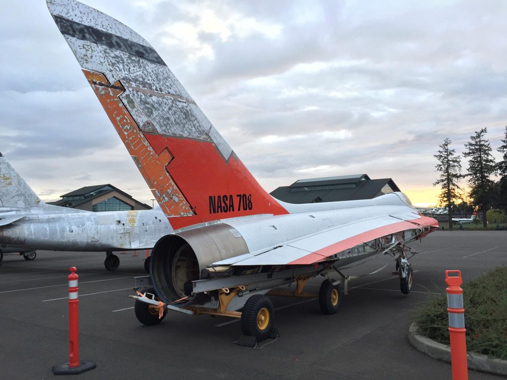Randy's Warbird Profiles: Douglas F5D-1 Skylancer - Vintage