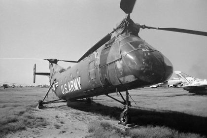 Vertol H-21C Shawnee