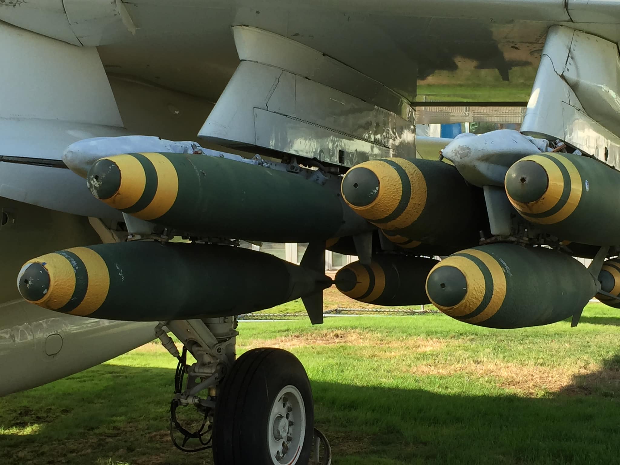 Randy's Warbird Profiles: Grumman A-6E Intruder 15 74593552 3044069945620642 7665634802149621760 n