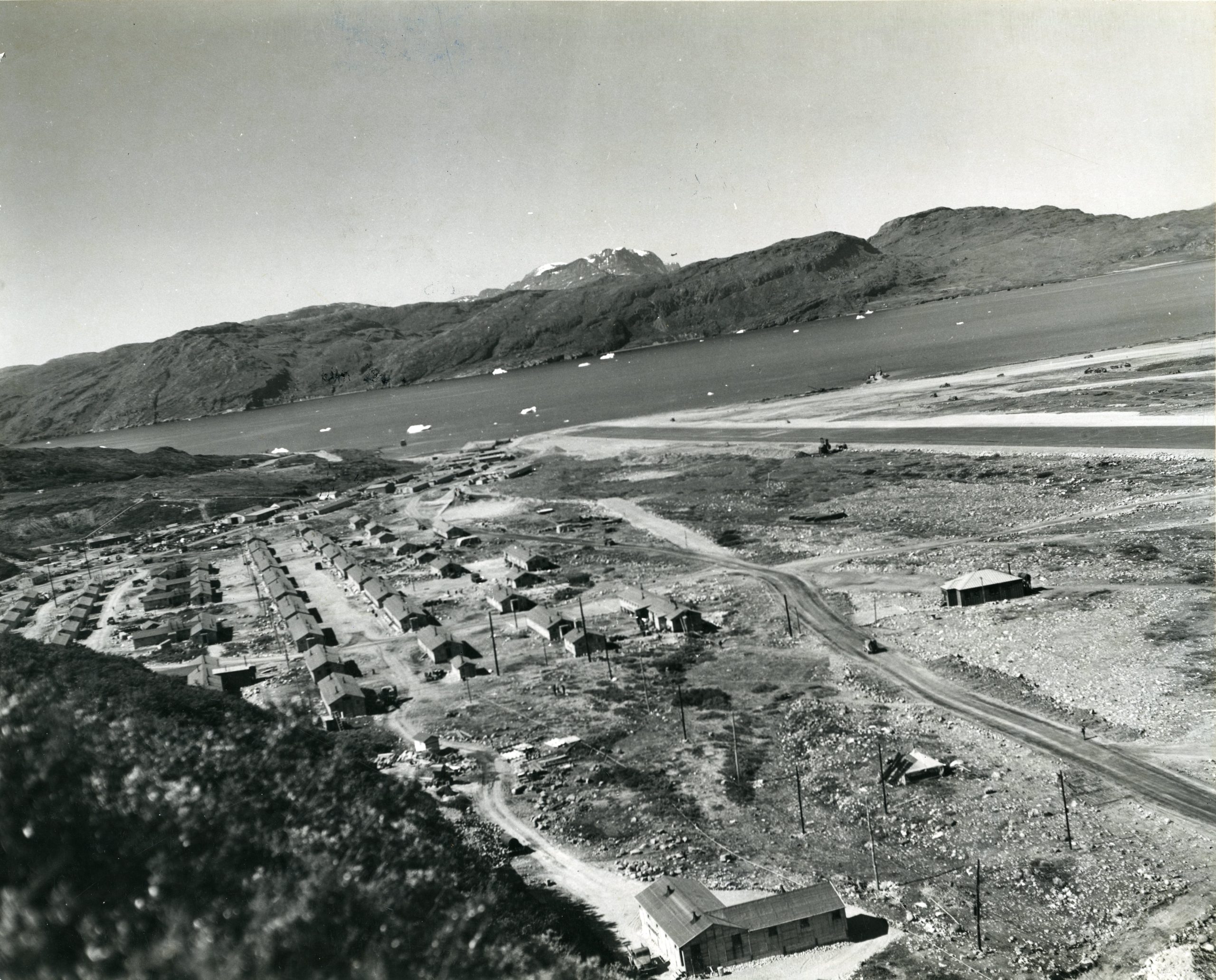 Saved from the Ice: The Story of the Rescue and Restoration of the B-17E "My Gal Sal" 13 80 G 0061960 001 scaled