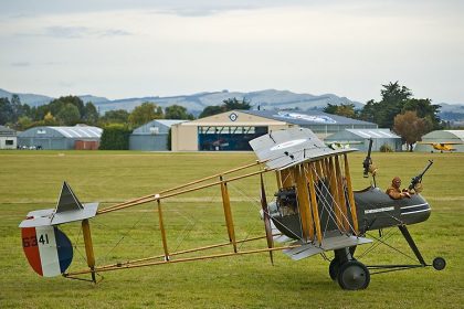 800px FE2B Masterton New Zealand 25 April 2009 05