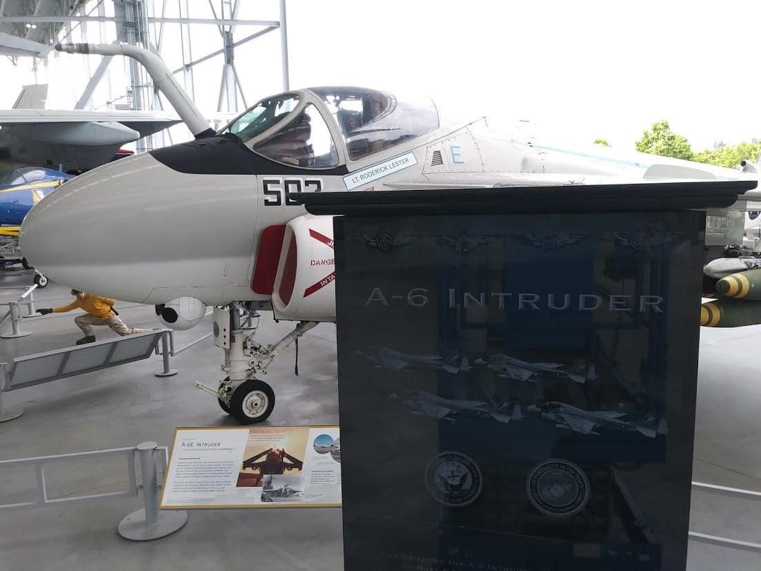 Randy's Warbird Profiles: Grumman A-6E Intruder 22 94558890 3403587419668891 5010825906294358016 n