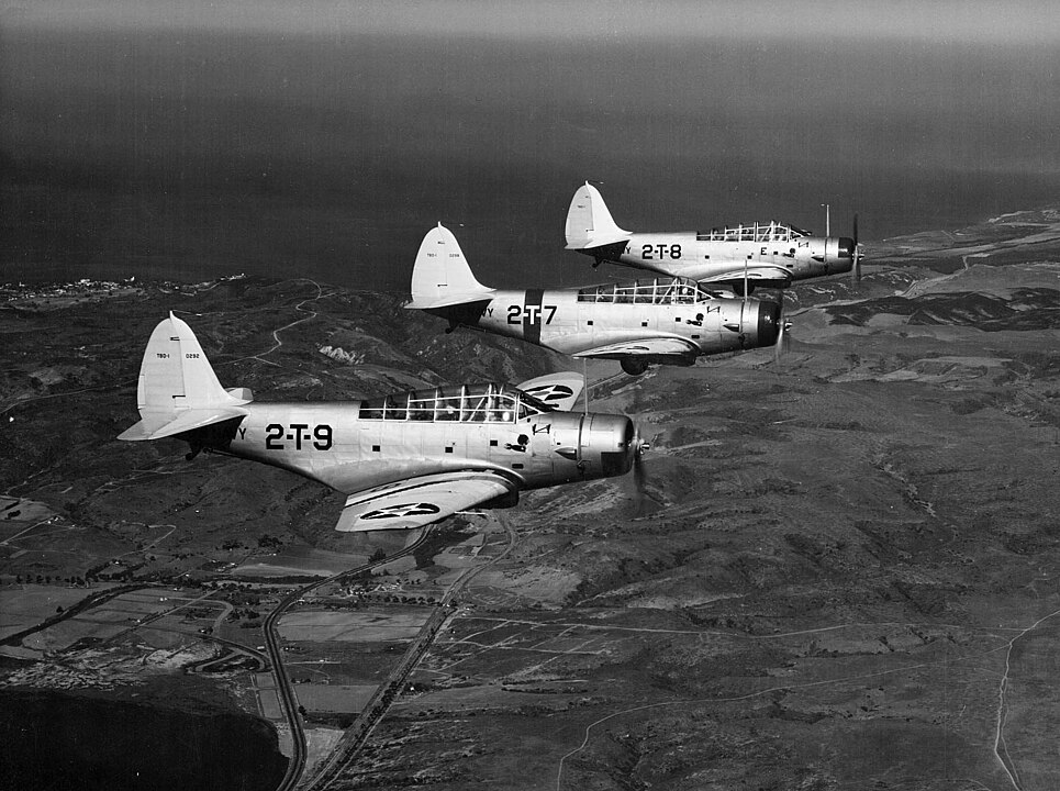 965px TBD Devastators of VT 2 in flight c1938