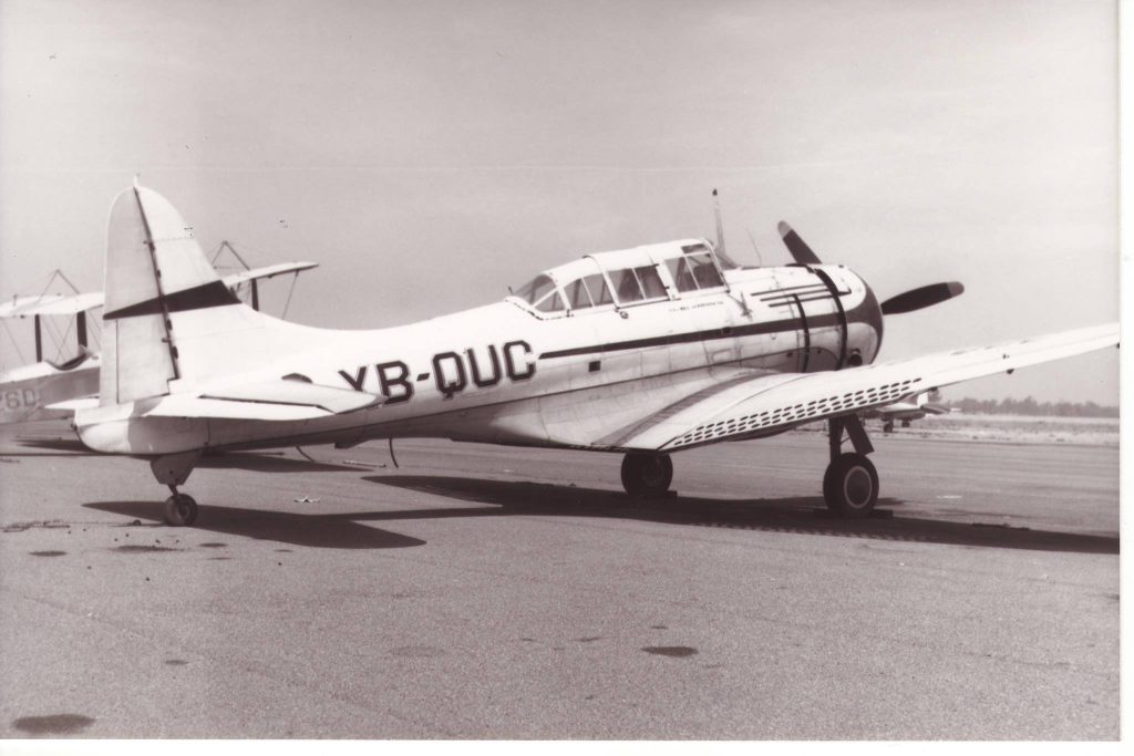 A rare image our our SBD Dauntless. In 1951 CIA Mexicana Aerofoto purchased the airplane from Skywriting Corporation of America and registered it as XB QUC.