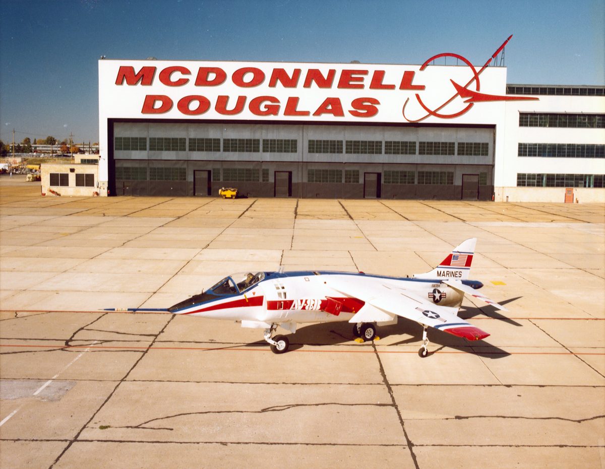 AV 8B Harrier II Prototype