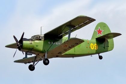 Antonov An 2 Red 09