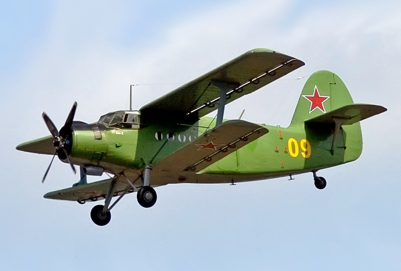 Antonov An 2 Red 09