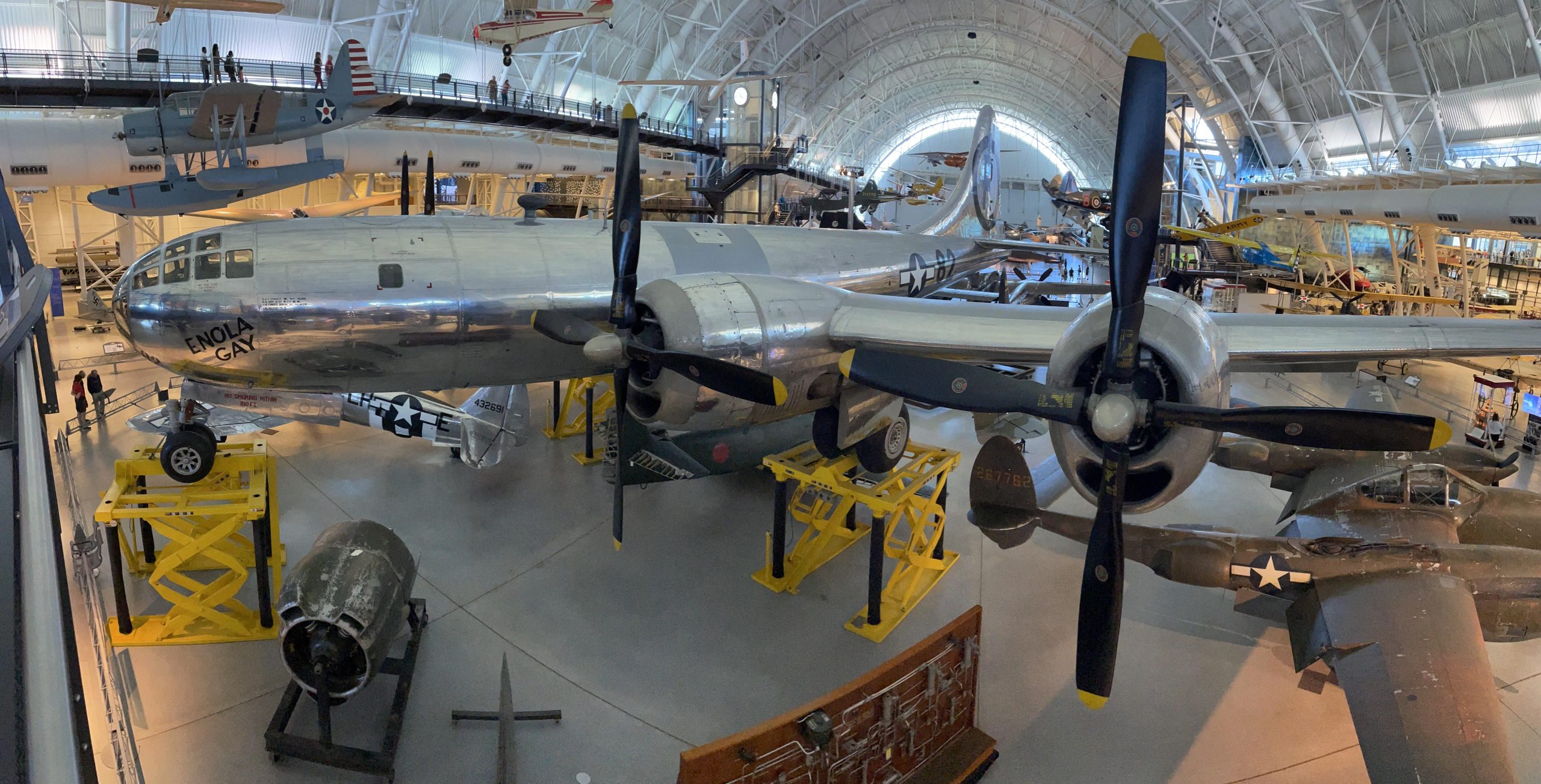 B 29 Enola Gay scaled
