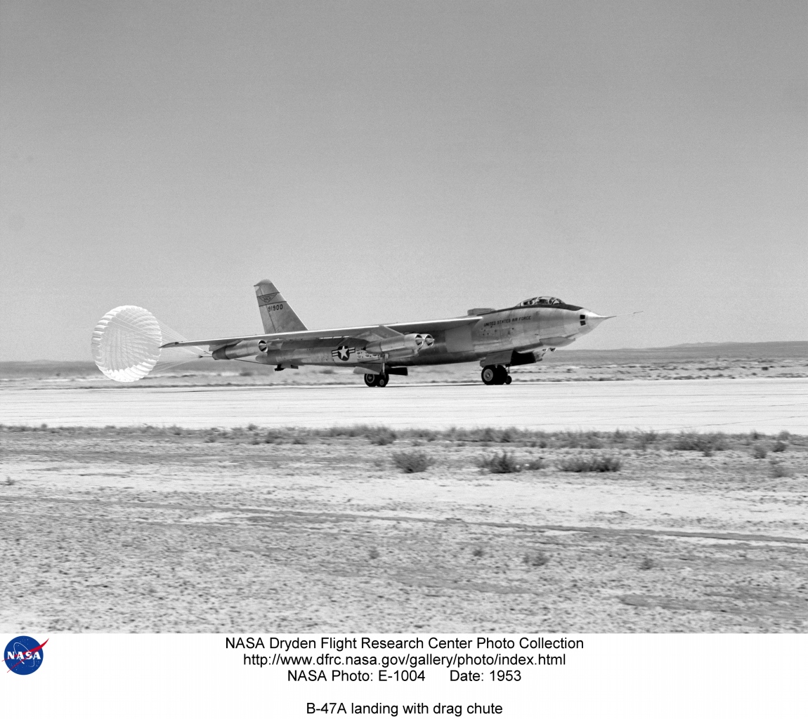 B 47A landing with drag chute