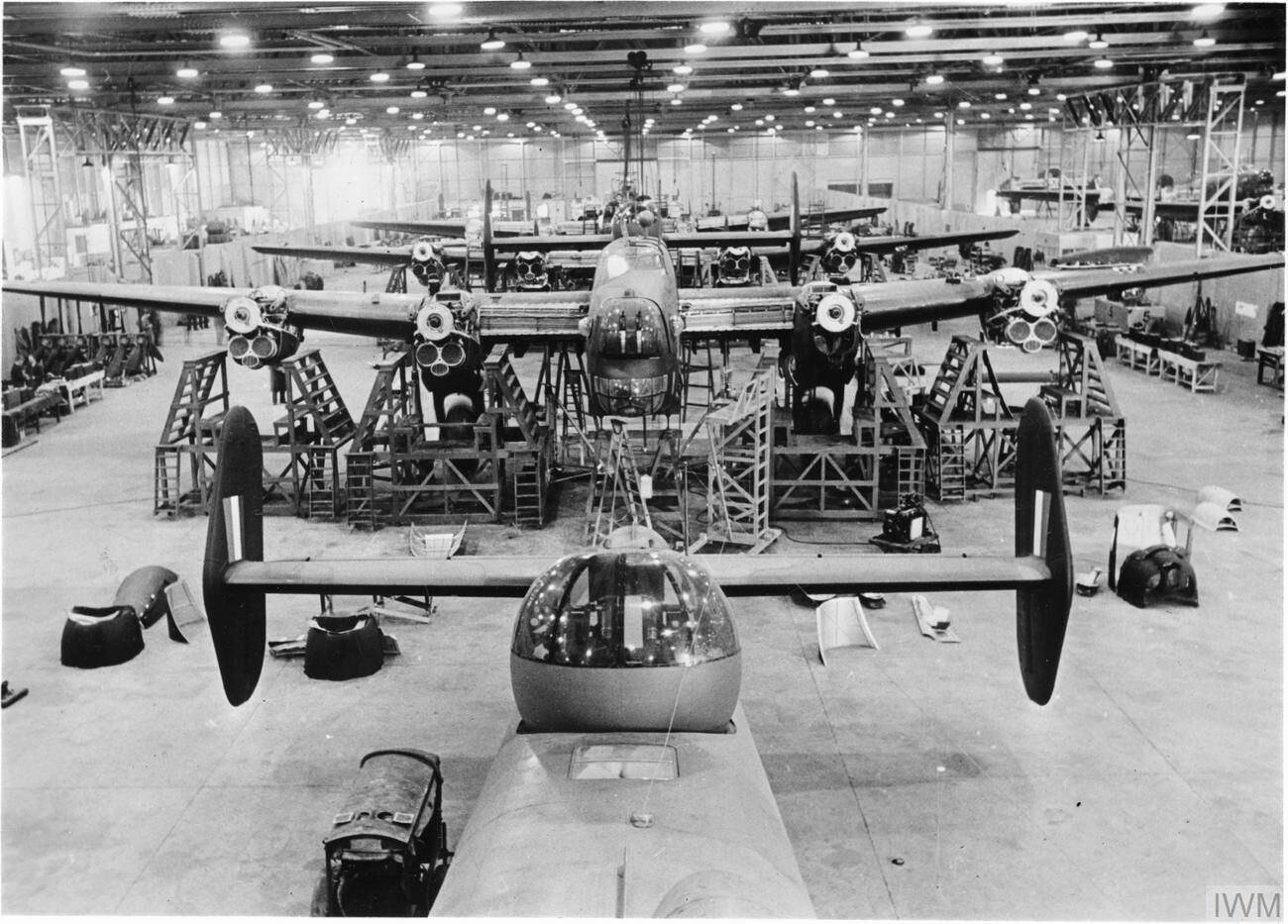 Birth of a Bomber Aircraft Production in Britain 1942 D7123