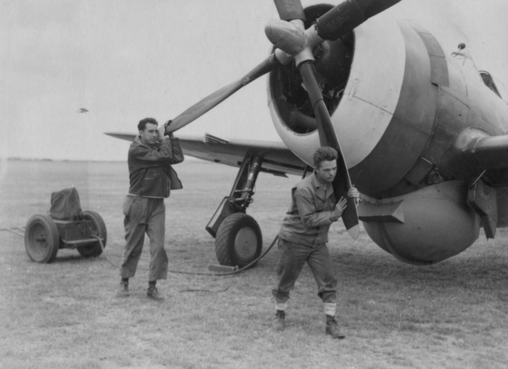 Don Blakeslee's War: How America's Fighting-est Fighter Pilot Shaped the Legendary Fourth Fighter Group 20 Blakeslee 11 200 gallon belly tank
