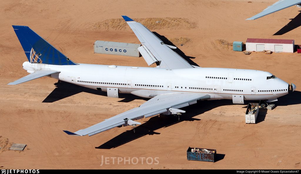 Boeing 747 Fuselage Suspended Between Seattle Towers in Striking Architectural Tribute 22 Boeing 747 N178UA