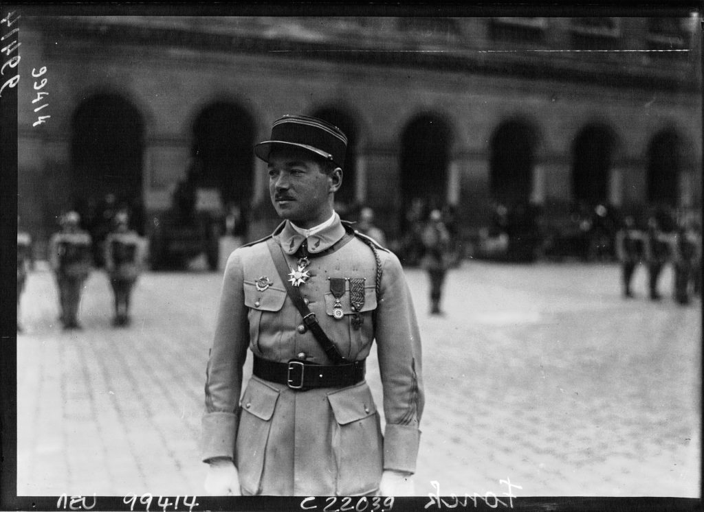 The Allied Ace of Aces: René Fonck’s Path to 75 Aerial Victories 14 Capitaine Fonck reçoit la cravate de Commandeur par Fayolle btv1b90372519