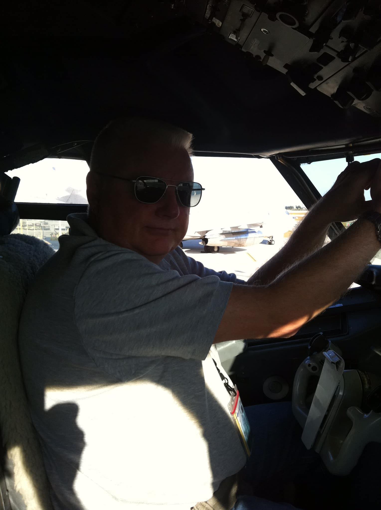 The Last Captain of a VIP Boeing 727: David Morrison and the Final Flight of VP-BAP 11 Captain David Morrison