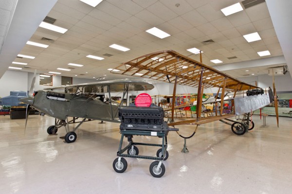 Curtiss Hawk and Jenny (Image Credit: Niagara Aerospace Museum)