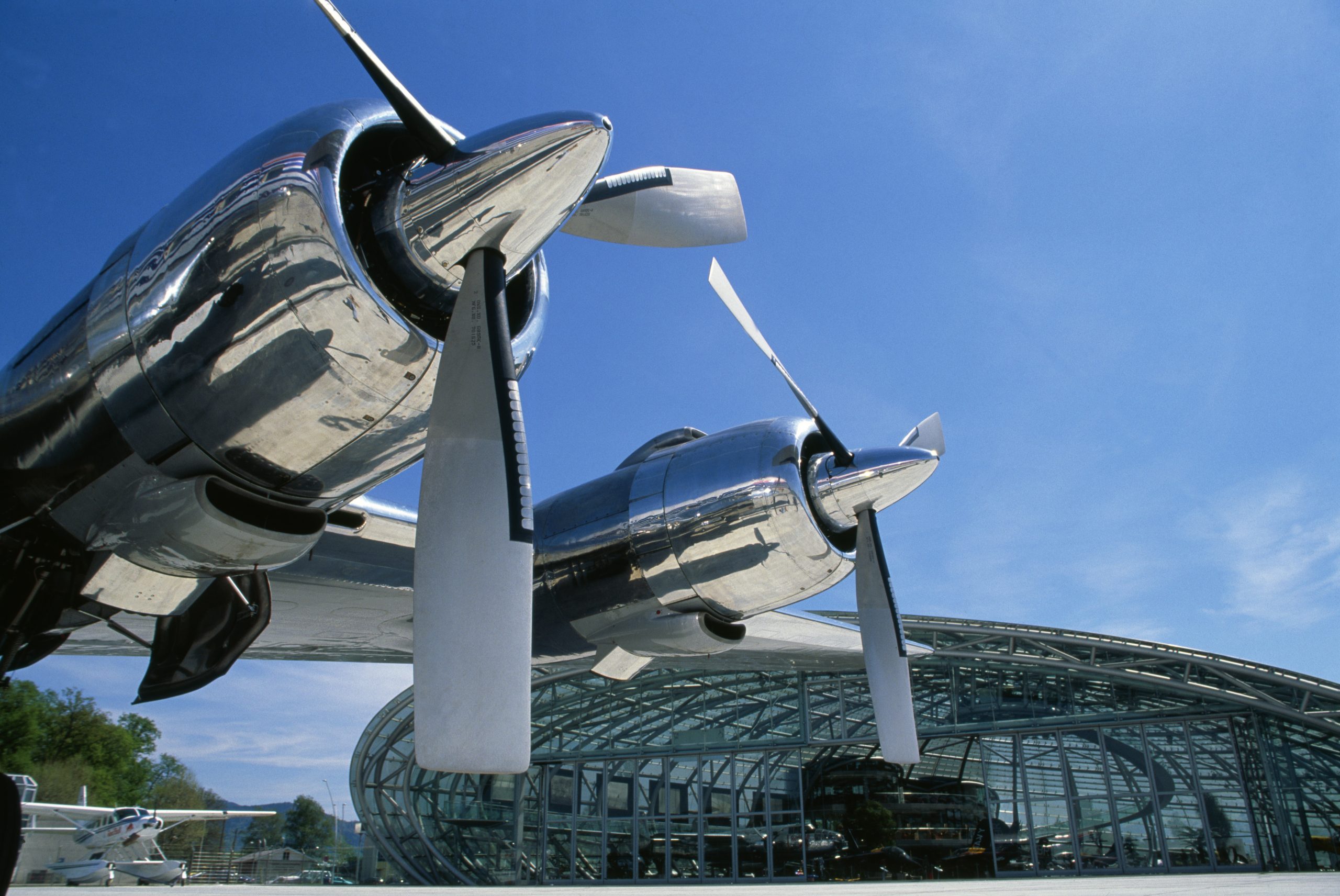 The Flying Bulls Bring P-38 Lightning and DC-6B at EAA AirVenture Oshkosh 2026 19 DC 6 left engines and hangar scaled