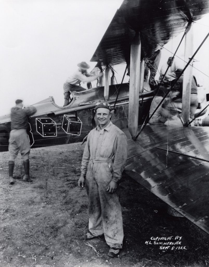 DOOLITTLE James H. Lieutenant USAAC with his DH 4 at Kelly Field San Antonio Texas 4 September 1922 larger