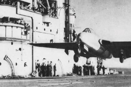 DeHavilland Vampire HMS Ocean Dec1945 NAN1 47