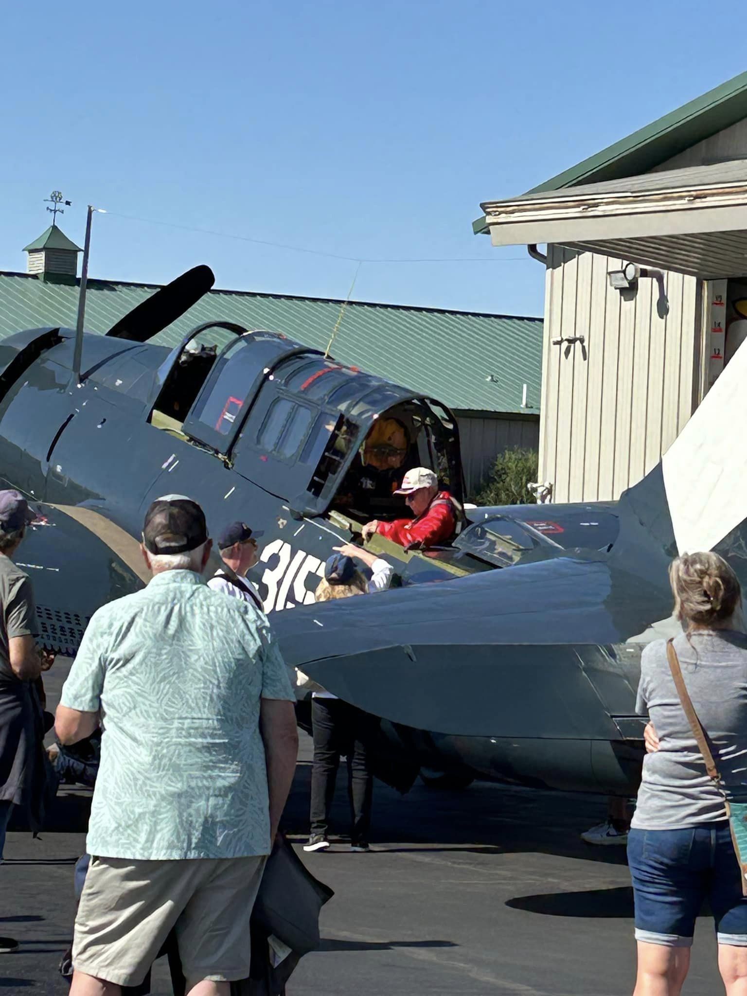 ESSEX WWII Navy Ace Floes Again in Fagens Helldiver