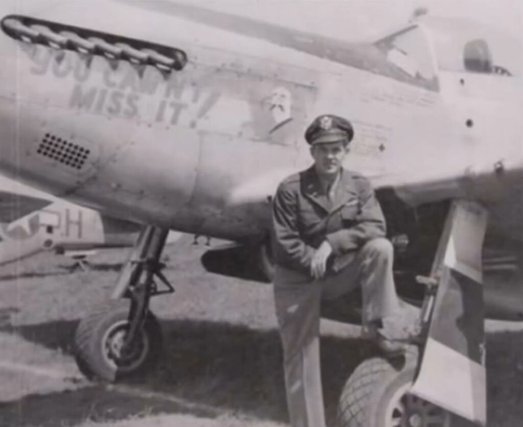 Elmer Pankratz WWII w. P 51